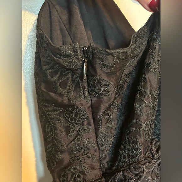 How Much I Love You Black Eyelet Tiered Midi Dress - size XL - Picture 4 of 7